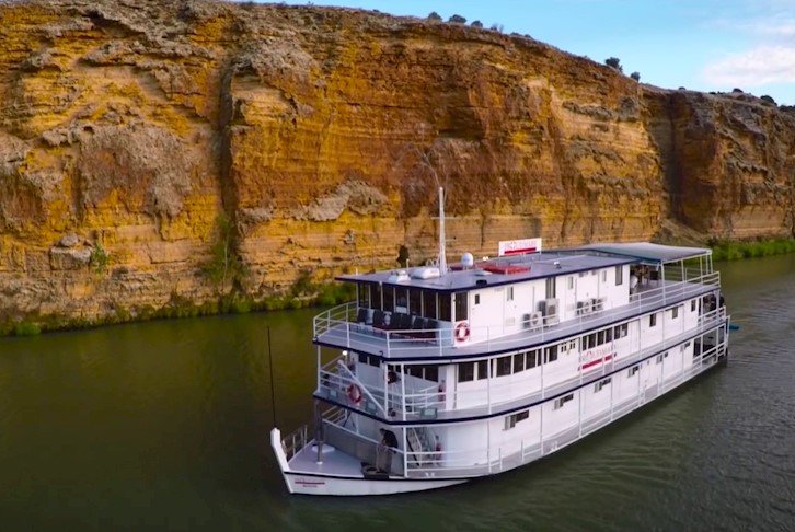 Indian Pacific to Adelaide All-Inclusive with Proud Mary 3 Day Murray River Cruise