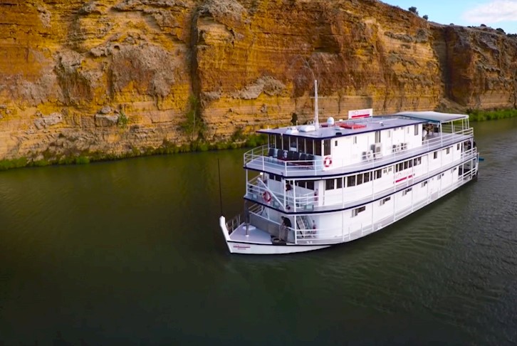 Indian Pacific to Adelaide All-Inclusive with Proud Mary 3 Day Murray River Cruise