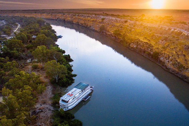 Indian Pacific to Adelaide Discover with Proud Mary 3 Day Murray River Cruise