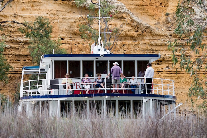 Ghan with Adelaide All-Inclusive & Proud Mary 3 Day Gourmet Murray River Cruise & Darwin Stay