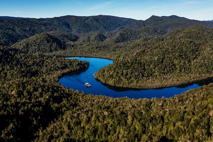 Tasmania's Western Wilderness Luxury Coach Touring