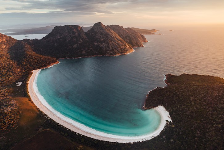 Hobart All-Inclusive with Wineglass Bay