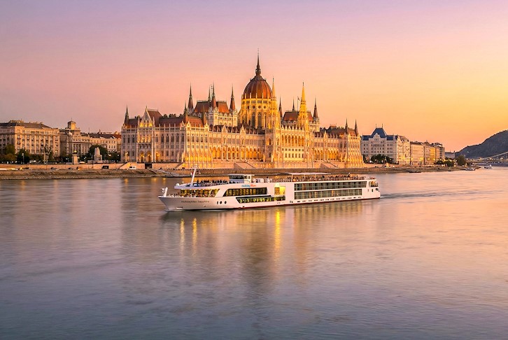 Iconic Danube River Cruise with Budapest & Munich Stays