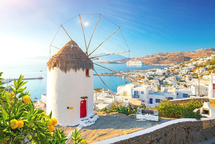 Essence of Italy Tour with Greek Islands & Mediterranean Cruise