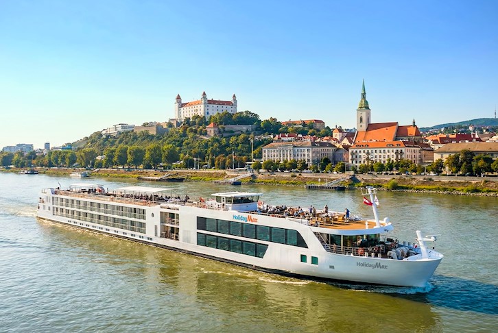 Iconic Danube River Cruise with Munich to Rome Europe Tour