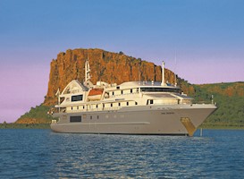 captain cook cruises cairns qld
